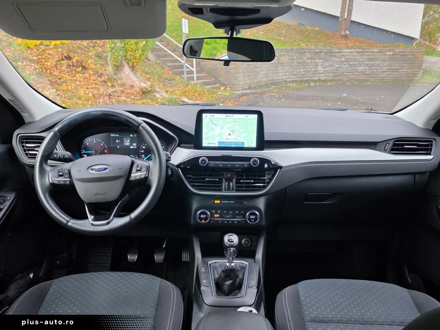 FORD Kuga 2.0 EcoBlue Hybrid  1Hand LED Navi Assist