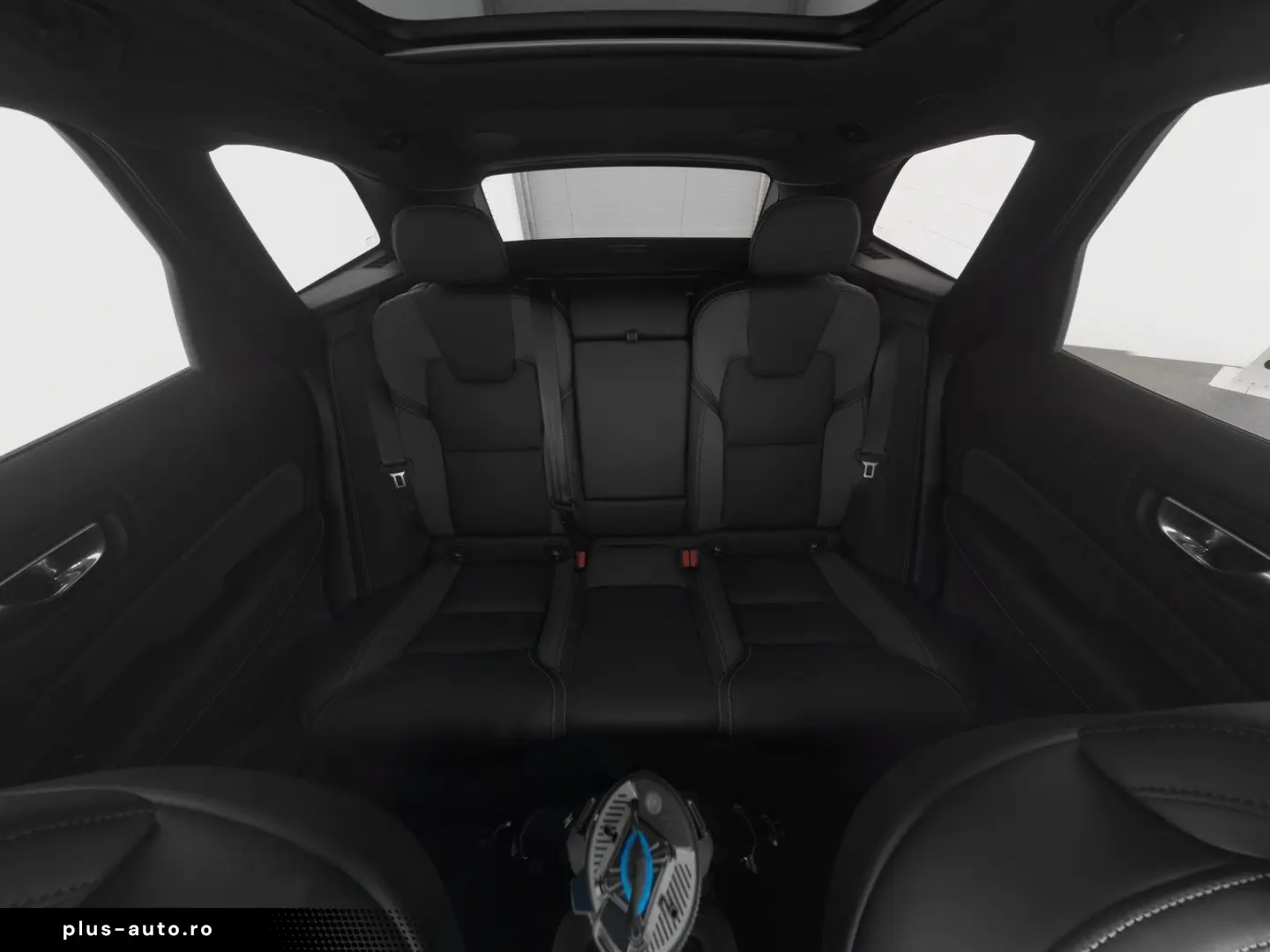 VOLVO XC60 T8 Recharge AWD Ultimate Dark 22  AHK 360