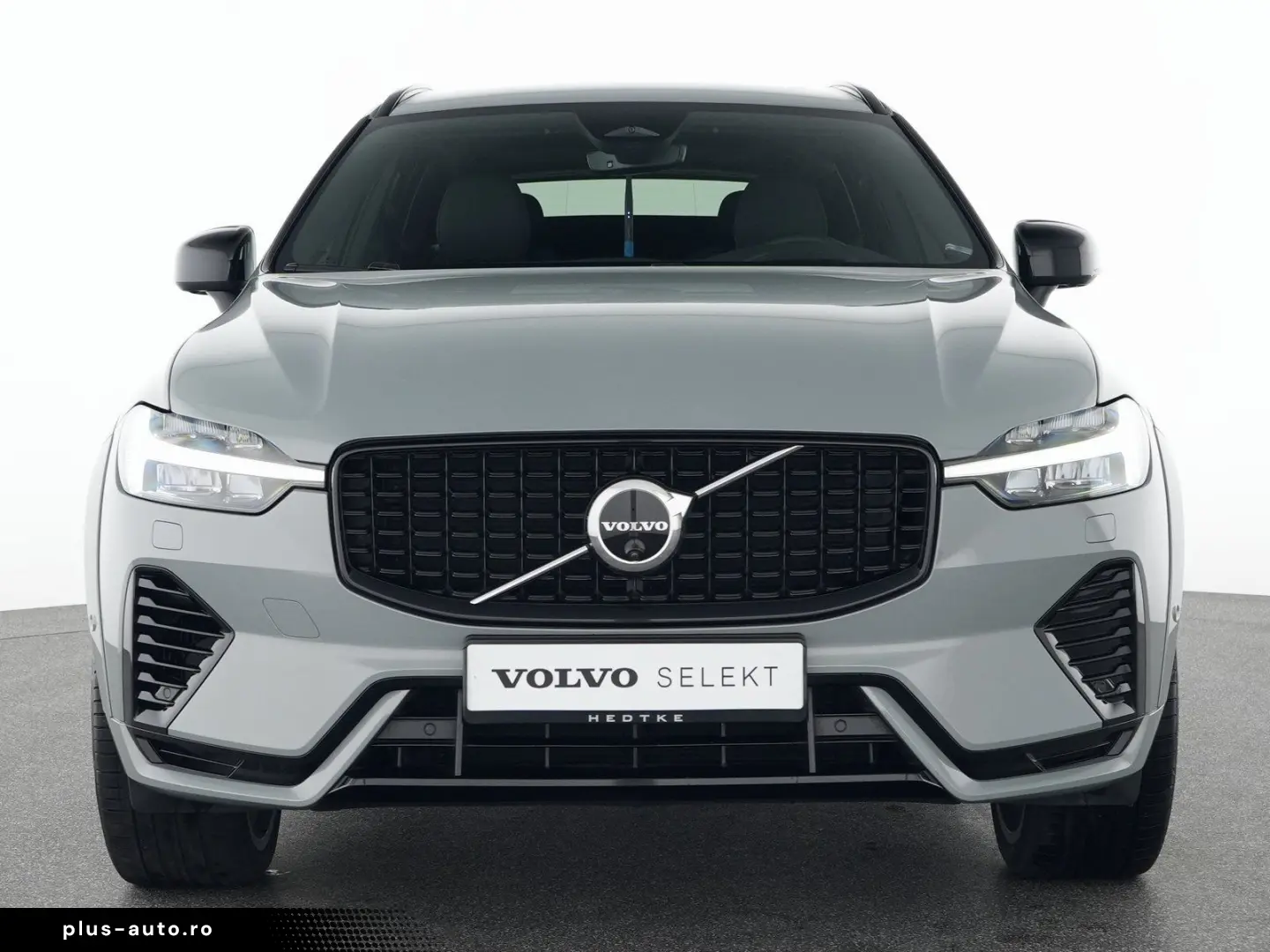 VOLVO XC60 T8 Recharge AWD Ultimate Dark 22  AHK 360