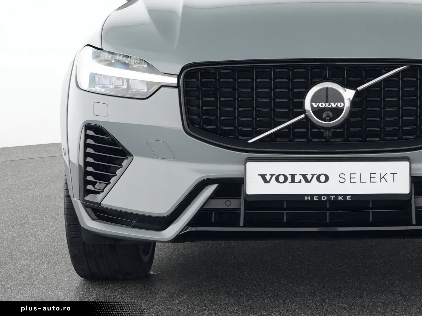 VOLVO XC60 T8 Recharge AWD Ultimate Dark 22  AHK 360