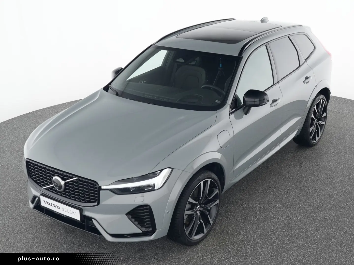 VOLVO XC60 T8 Recharge AWD Ultimate Dark 22  AHK 360