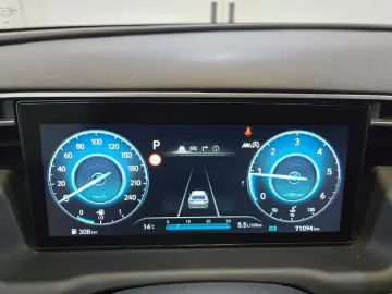 HYUNDAI Tucson 1.6 CRDI MHEV