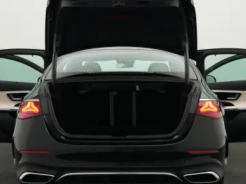 MERCEDES-BENZ E 200 Limousine Digital Pano 360  Burm