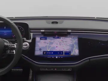 MERCEDES-BENZ E 200 Limousine Digital Pano 360  Burm