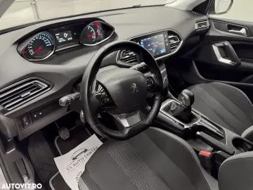 Peugeot 308 PureTech 110 Stop & Start Style