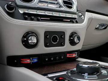 ROLLS ROYCE Wraith -