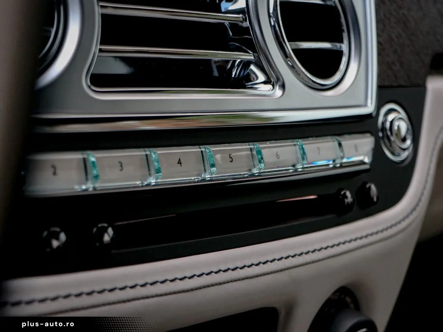 ROLLS ROYCE Wraith -