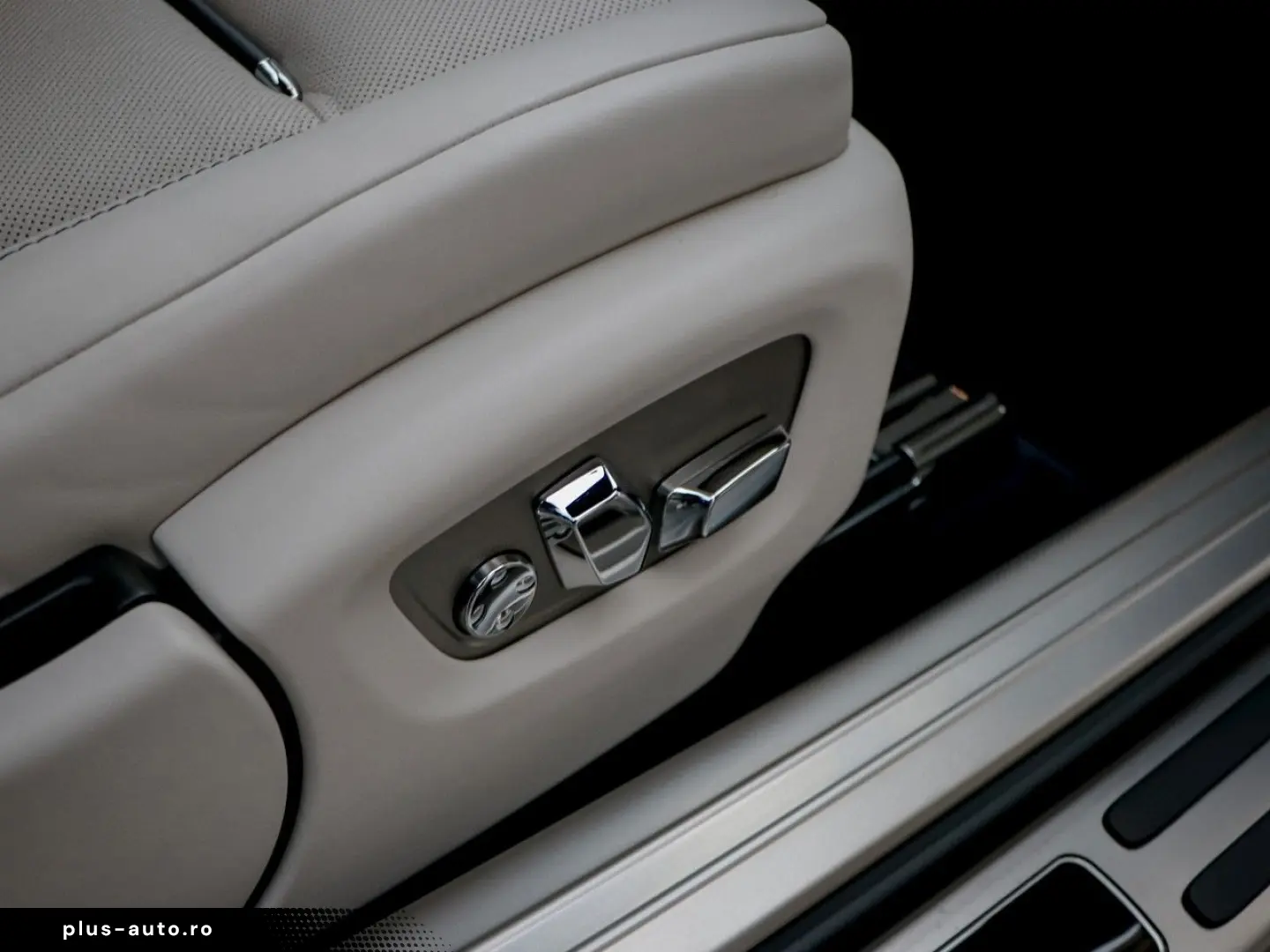 ROLLS ROYCE Wraith -