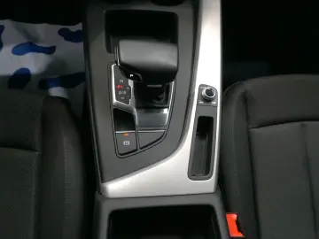 Audi A4 Lim. 40 TDI quattro S line 2.0 TDI