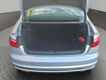 Audi A4 30 TDI S-TRON