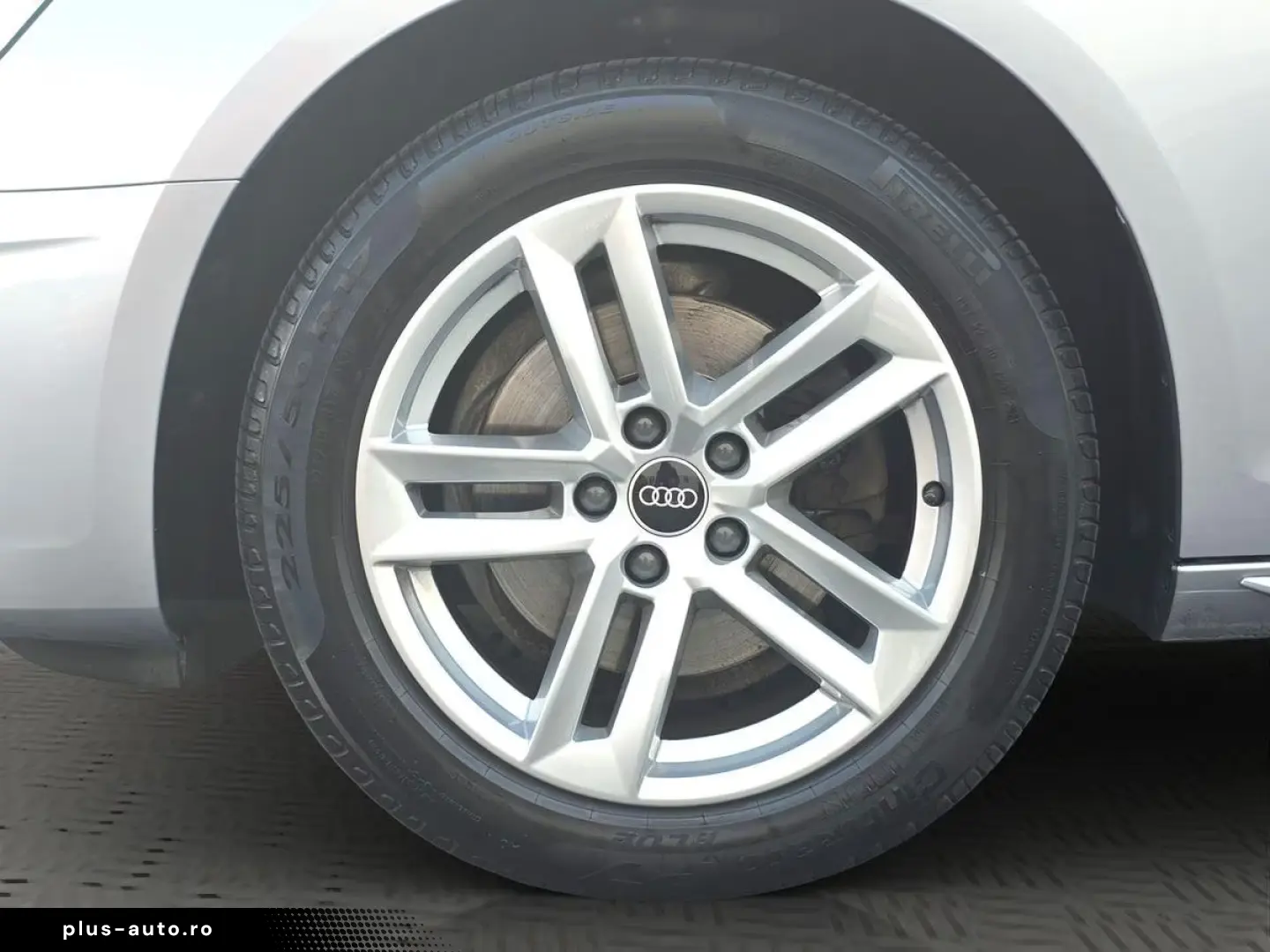 Audi A4 30 TDI S-TRON