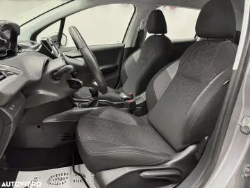 Peugeot 2008 1.2 L PureTech Active