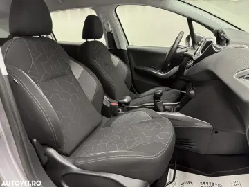 Peugeot 2008 1.2 L PureTech Active