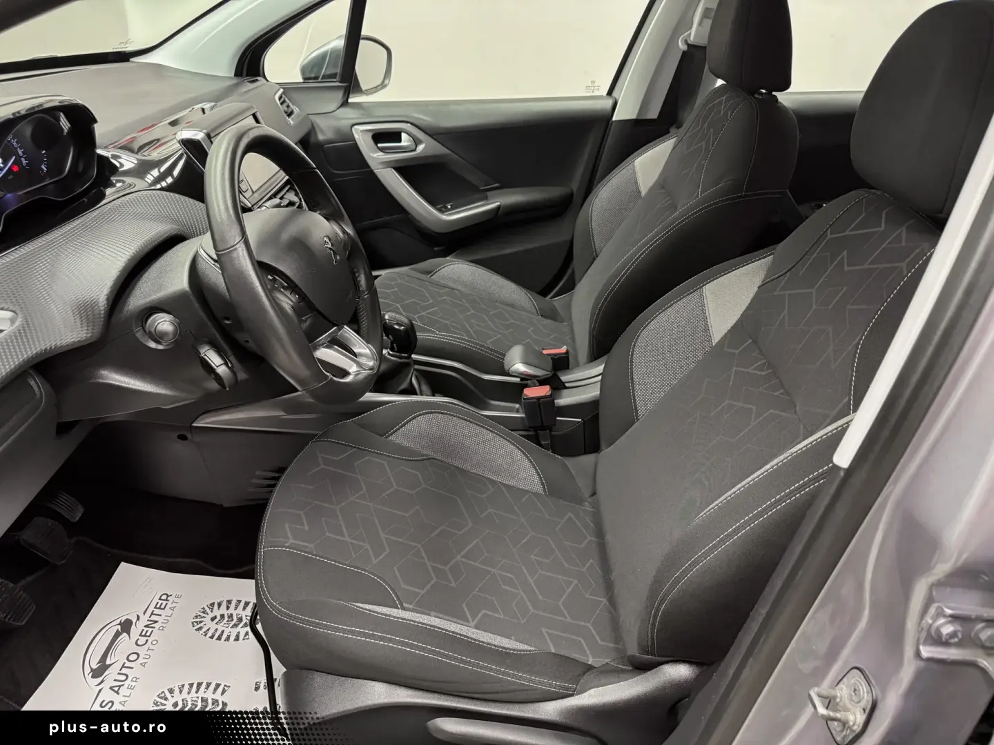 Peugeot 2008 1.2 L PureTech Active