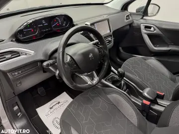 Peugeot 2008 1.2 L PureTech Active