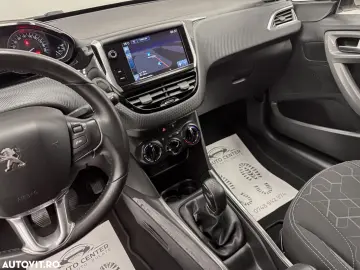 Peugeot 2008 1.2 L PureTech Active