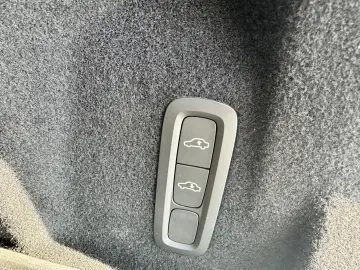 Volvo XC 60 T5 AWD Inscription Utilizat · 2019