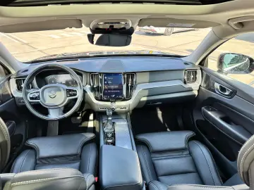 Volvo XC 60 T5 AWD Inscription Utilizat · 2019