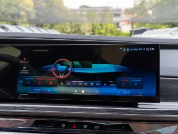 BMW 740d xDrive M SPORT.MASSAGE.SKY.LOUNGE.B&W.5 100