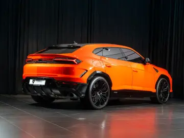 LAMBORGHINI Urus 4.0 V8 PHEV SE