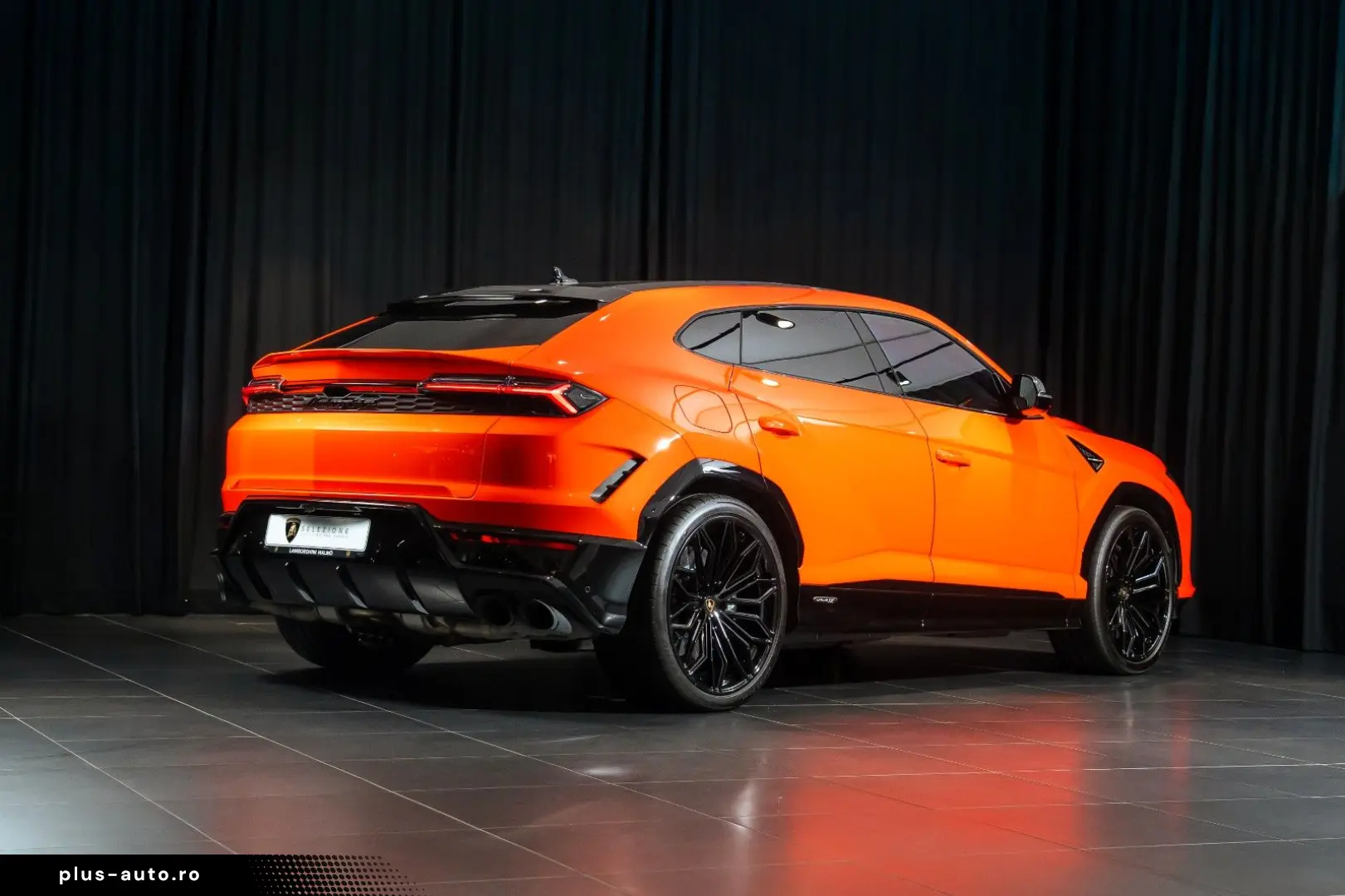 LAMBORGHINI Urus 4.0 V8 PHEV SE