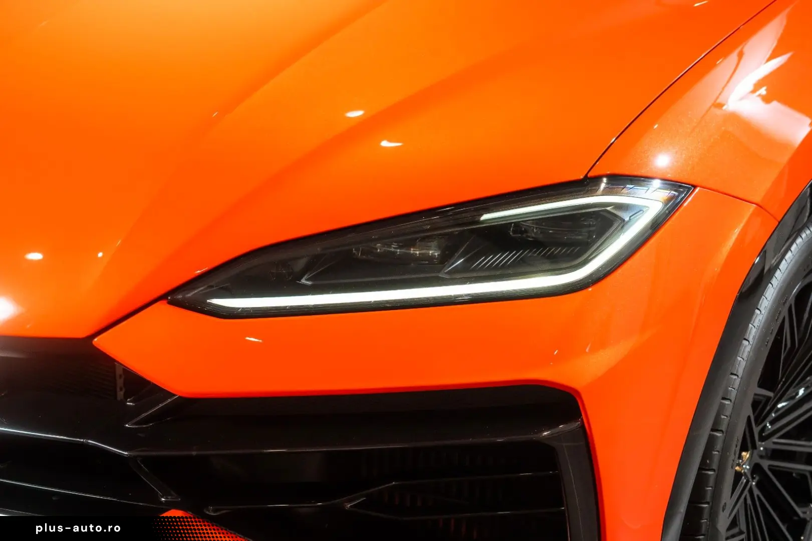 LAMBORGHINI Urus 4.0 V8 PHEV SE