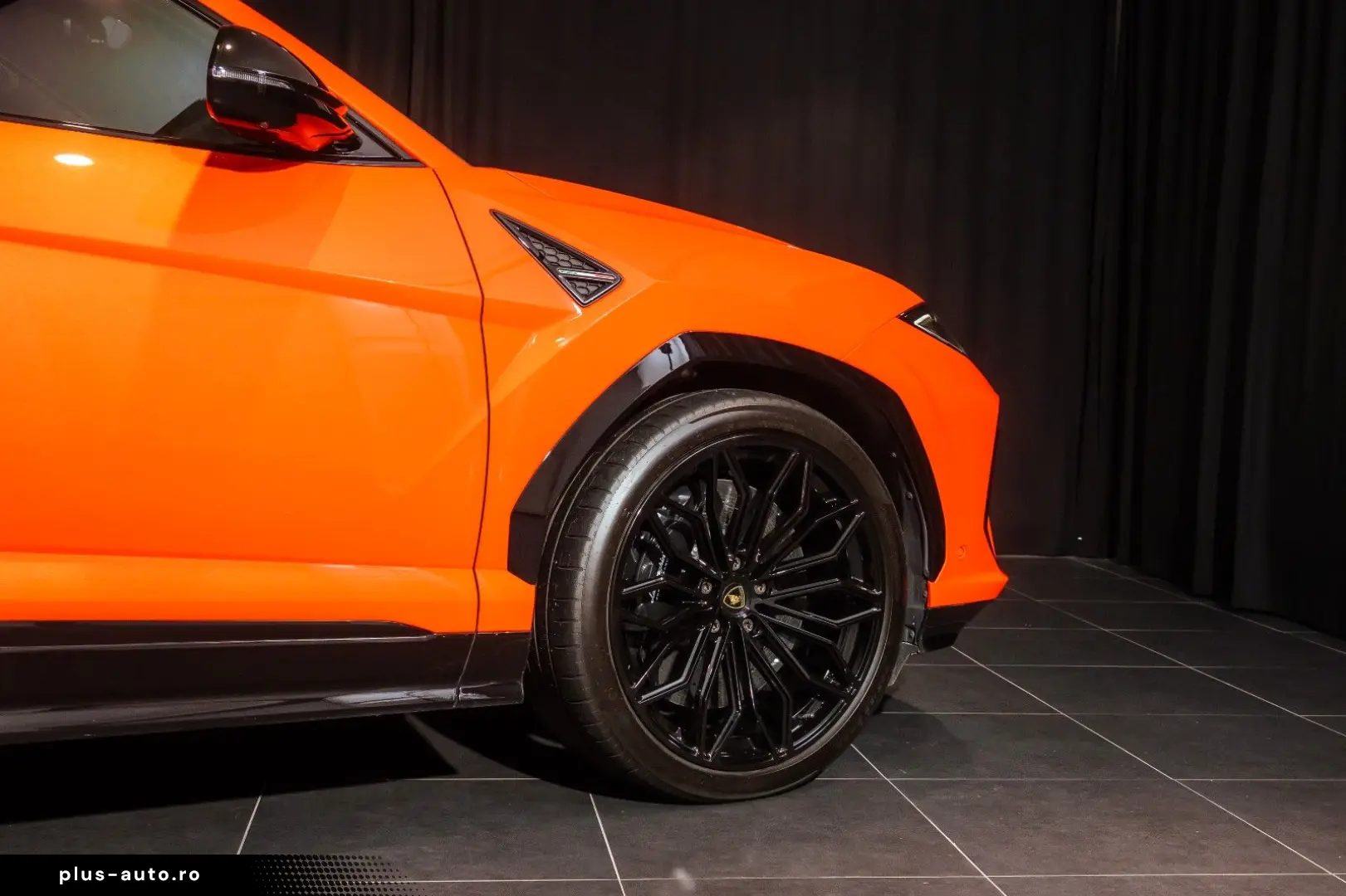 LAMBORGHINI Urus 4.0 V8 PHEV SE