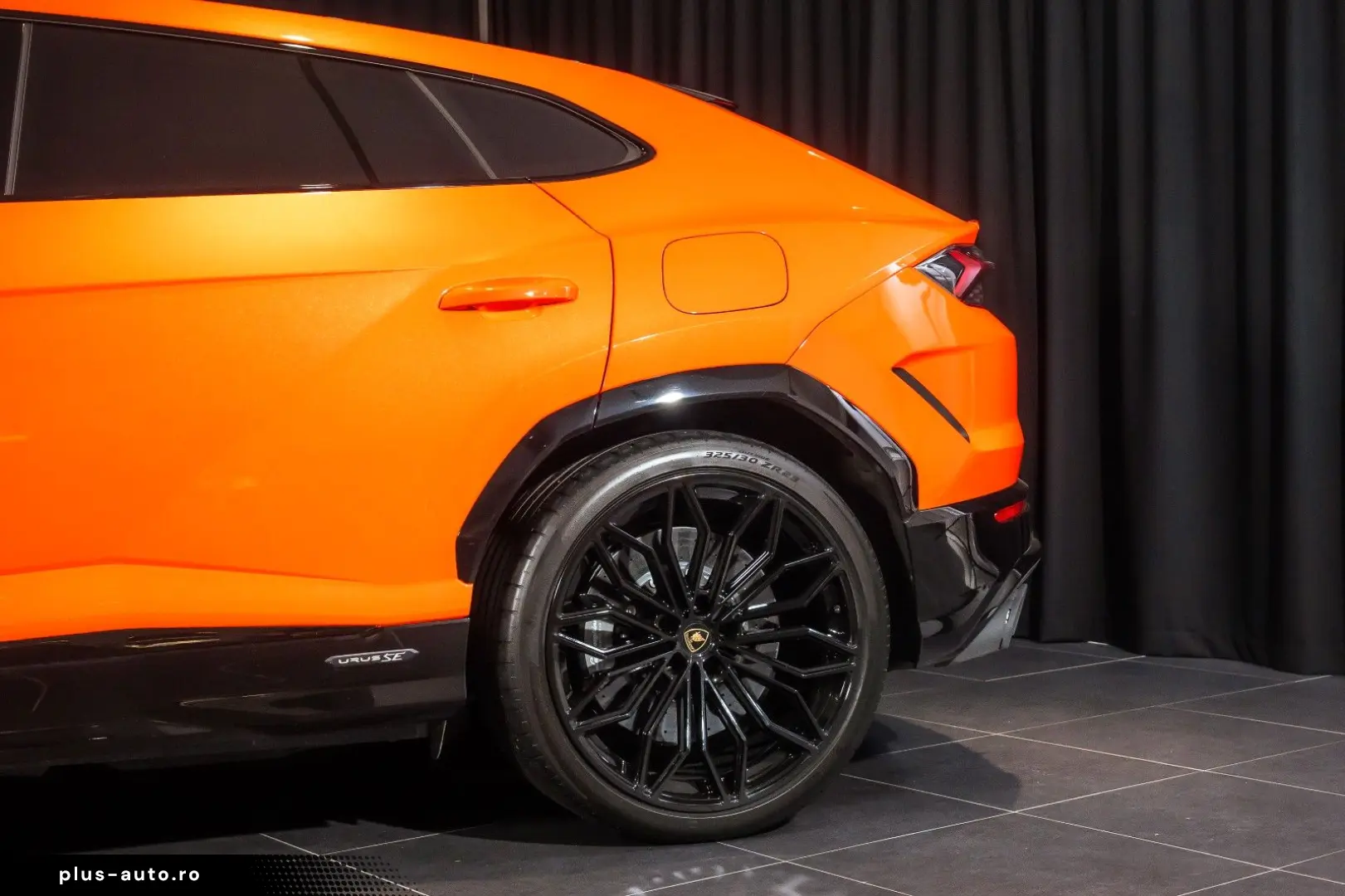 LAMBORGHINI Urus 4.0 V8 PHEV SE