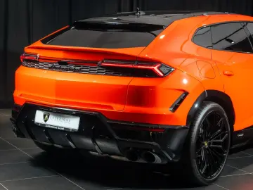 LAMBORGHINI Urus 4.0 V8 PHEV SE