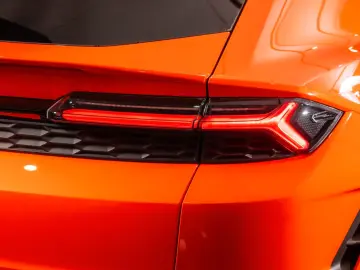 LAMBORGHINI Urus 4.0 V8 PHEV SE