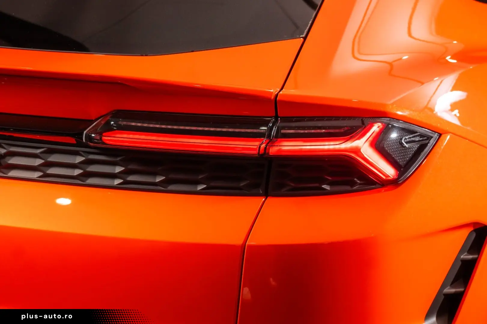 LAMBORGHINI Urus 4.0 V8 PHEV SE