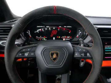LAMBORGHINI Urus 4.0 V8 PHEV SE