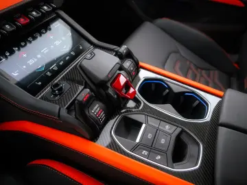 LAMBORGHINI Urus 4.0 V8 PHEV SE