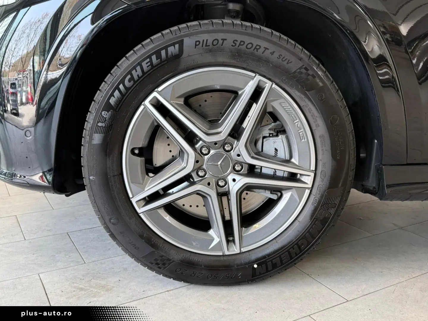 MERCEDES-BENZ GLE 53 4M  PANO HUD BURM AHK DISTR MBEAM NIGHT