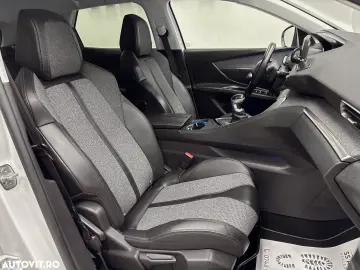 Peugeot 3008 PureTech 130 Stop & Start GPF Allure