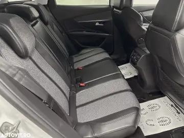 Peugeot 3008 PureTech 130 Stop & Start GPF Allure