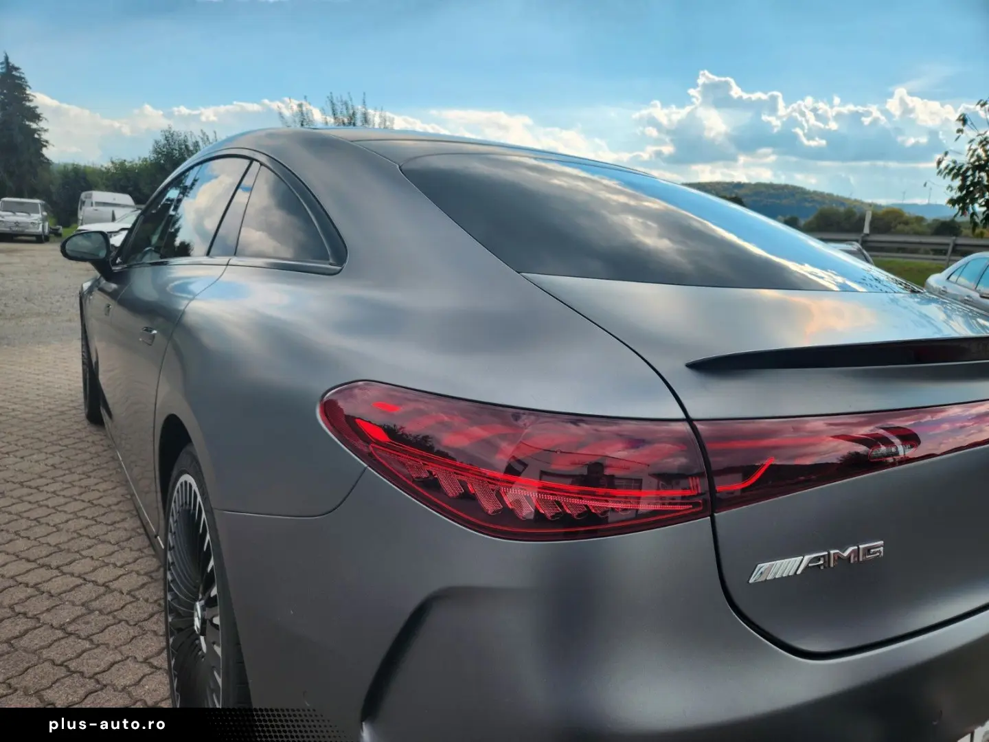 MERCEDES-BENZ EQS AMG 53 4M HEAD UP LEDER NAPPA AIRMATIC