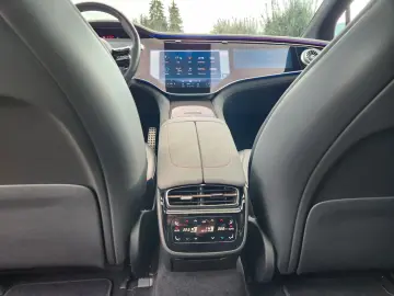 MERCEDES-BENZ EQS AMG 53 4M HEAD UP LEDER NAPPA AIRMATIC