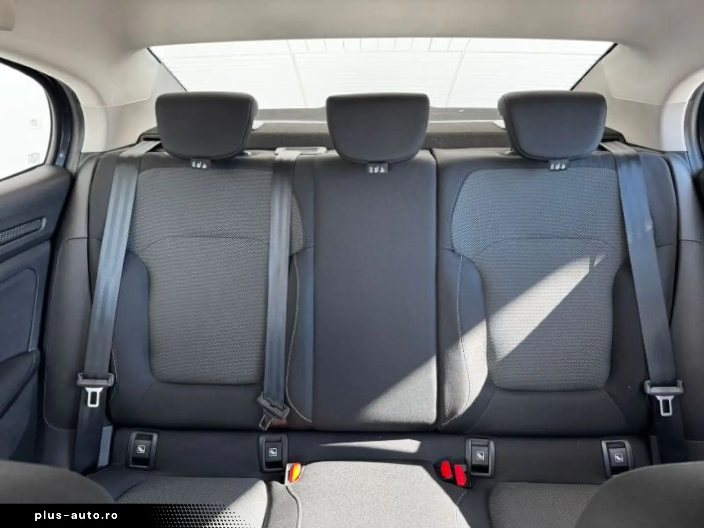 RENAULT MEGANE 1.3 TCe 140CP equilibre