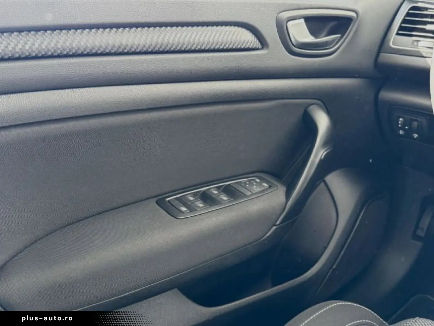 RENAULT MEGANE 1.3 TCe 140CP equilibre