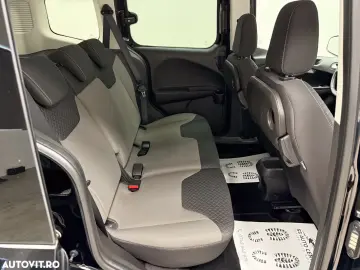 Ford Tourneo Courier 1.0 EcoBoost Titanium