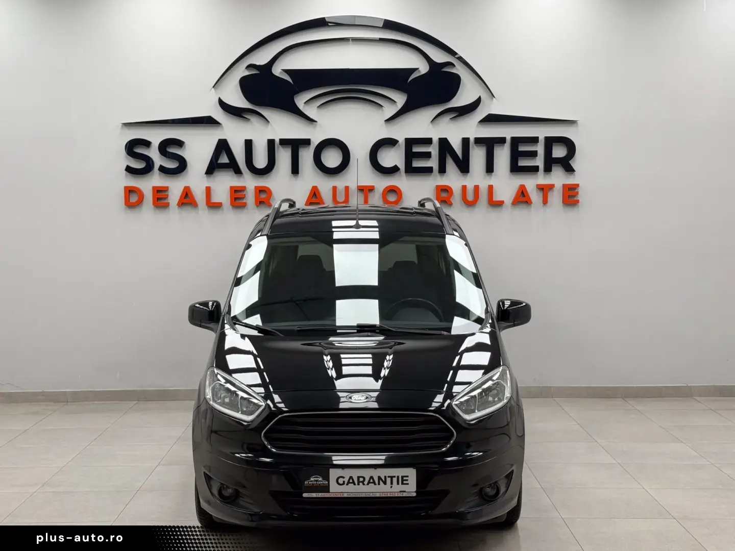 Ford Tourneo Courier 1.0 EcoBoost Titanium