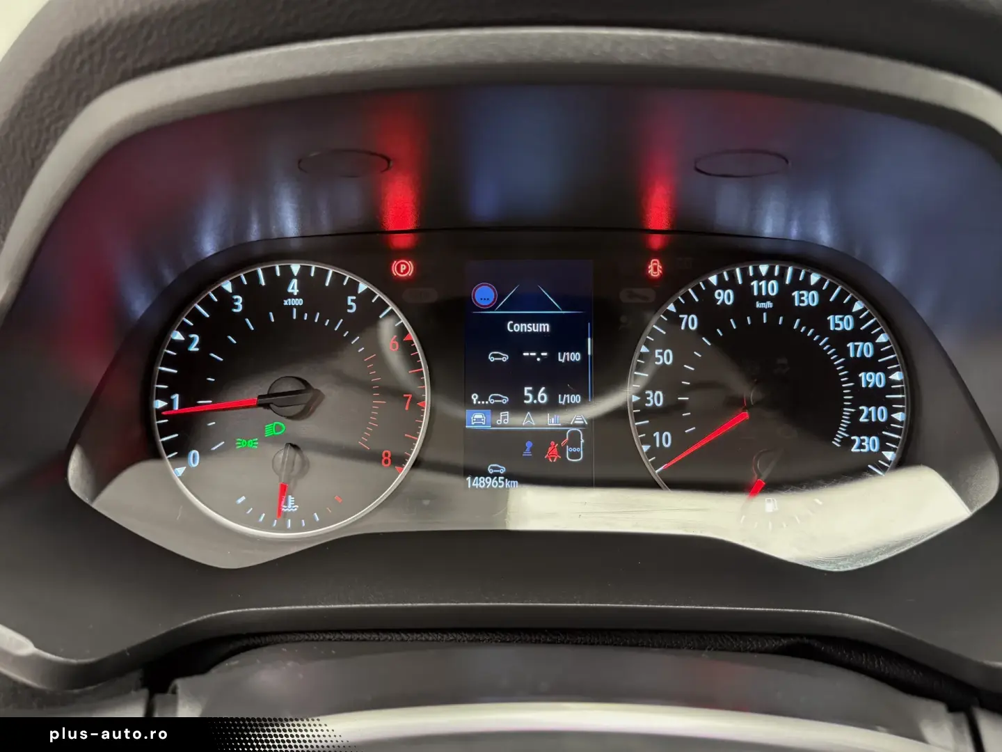 Renault Captur TCe 100 EXPERIENCE