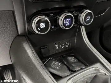 Renault Captur TCe 100 EXPERIENCE