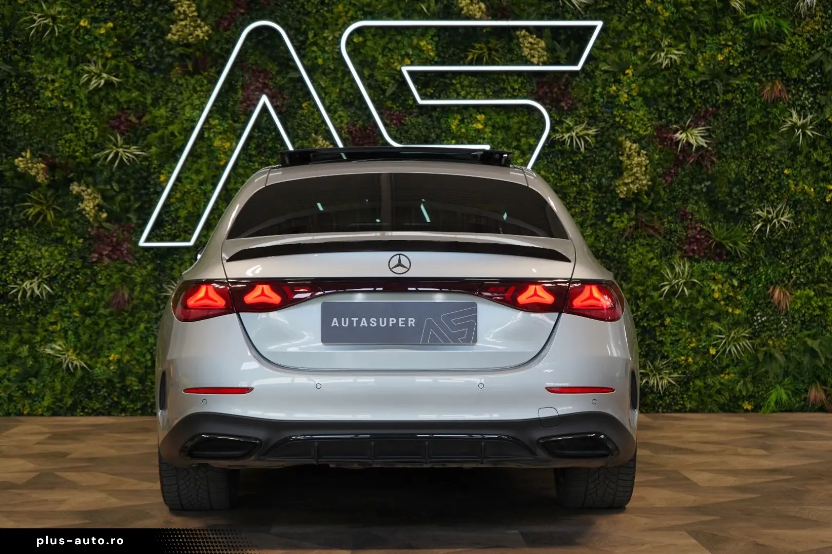 MERCEDES-BENZ E 450d 4M AMG HUD AUX.HEAT PANO 360 72&hellip;