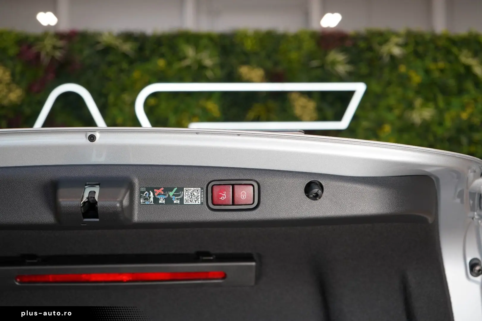 MERCEDES-BENZ E 450d 4M AMG HUD AUX.HEAT PANO 360 72&hellip;