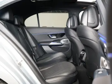 MERCEDES-BENZ E 450d 4M AMG HUD AUX.HEAT PANO 360 72&hellip;