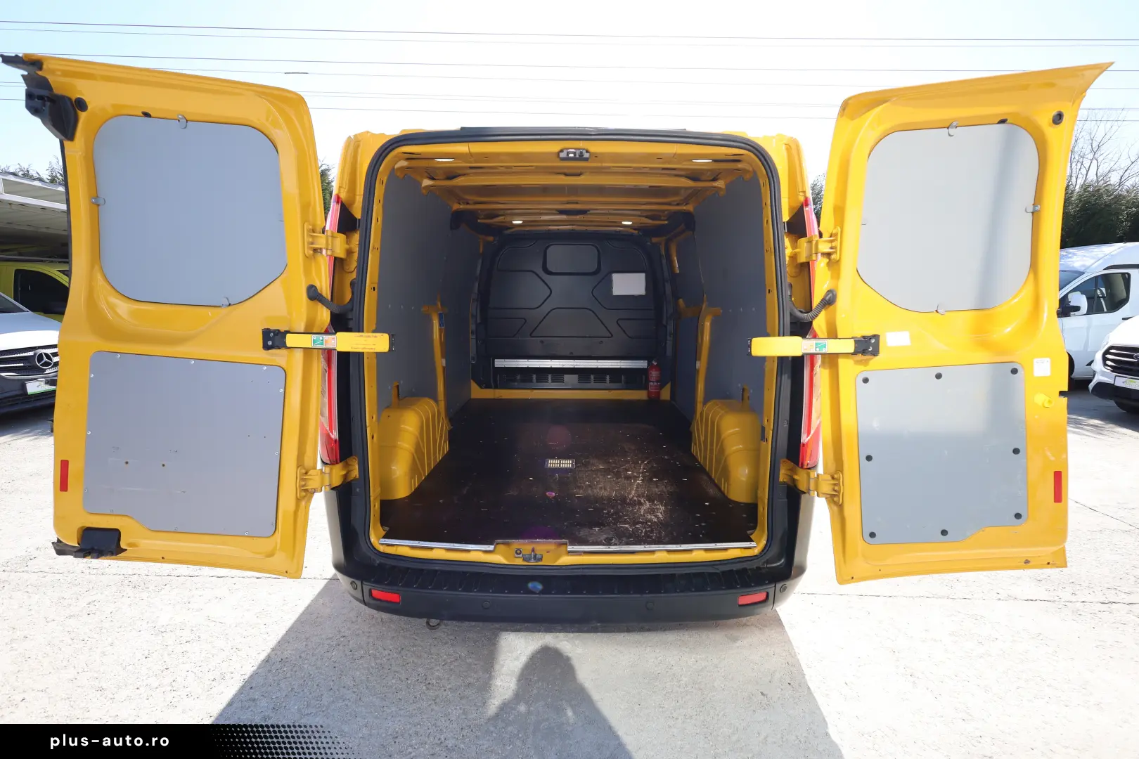 Ford Transit Custom L2H1 2.0D 130CP