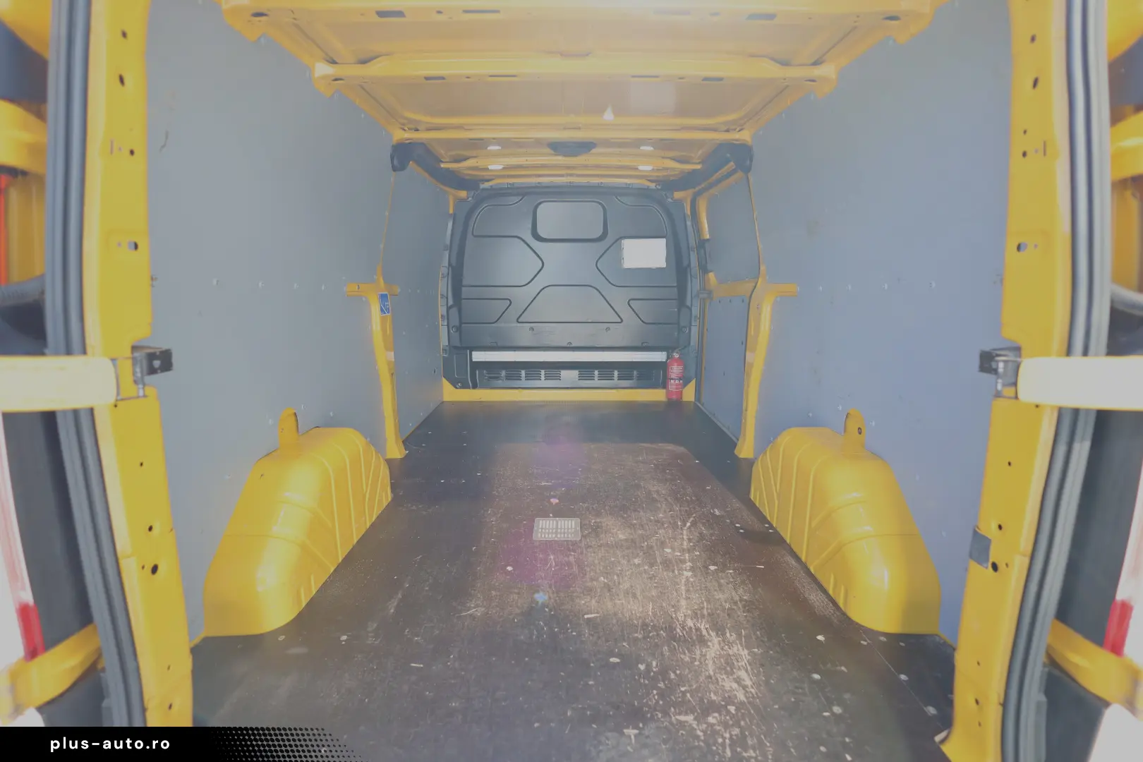 Ford Transit Custom L2H1 2.0D 130CP