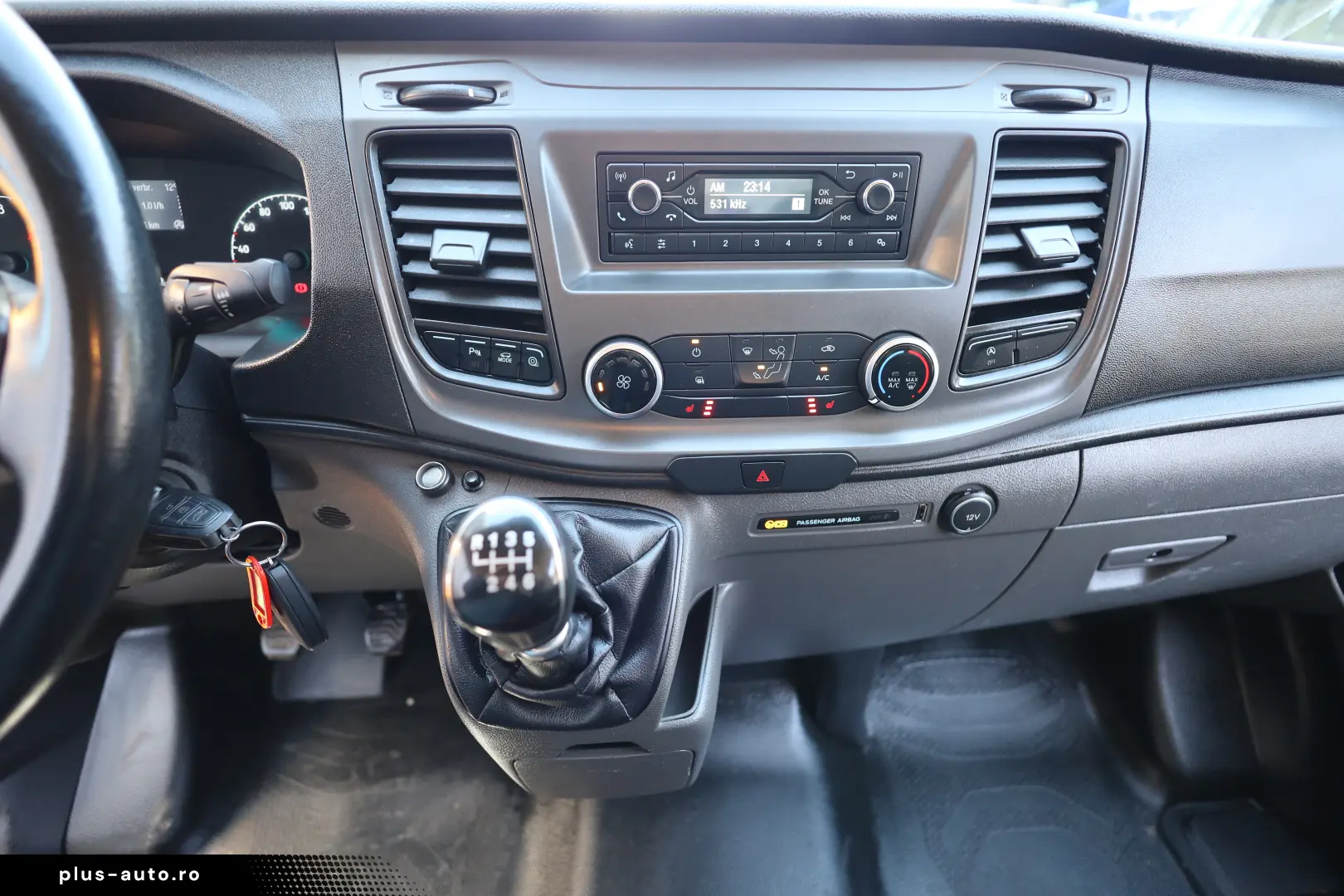 Ford Transit Custom L2H1 2.0D 130CP